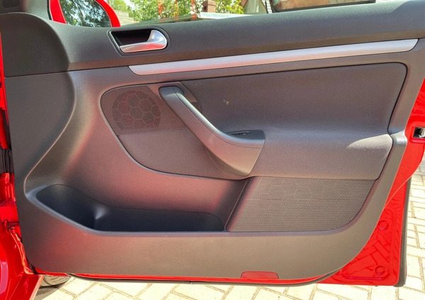 Volkswagen Golf cena 14800 przebieg: 207000, rok produkcji 2007 z Janów Lubelski małe 277
